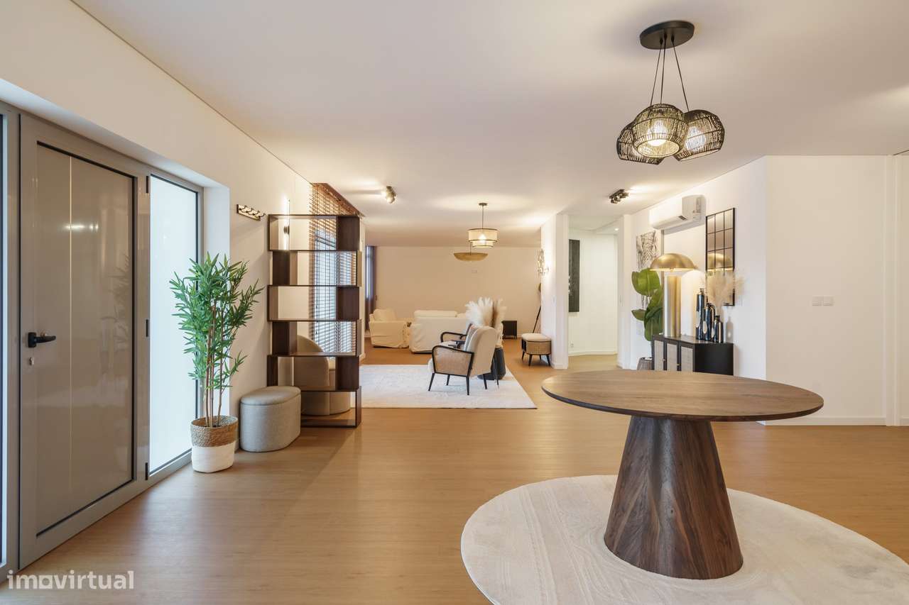 Moradia T5 Remodelada - Condomínio da Fonte Seca-16