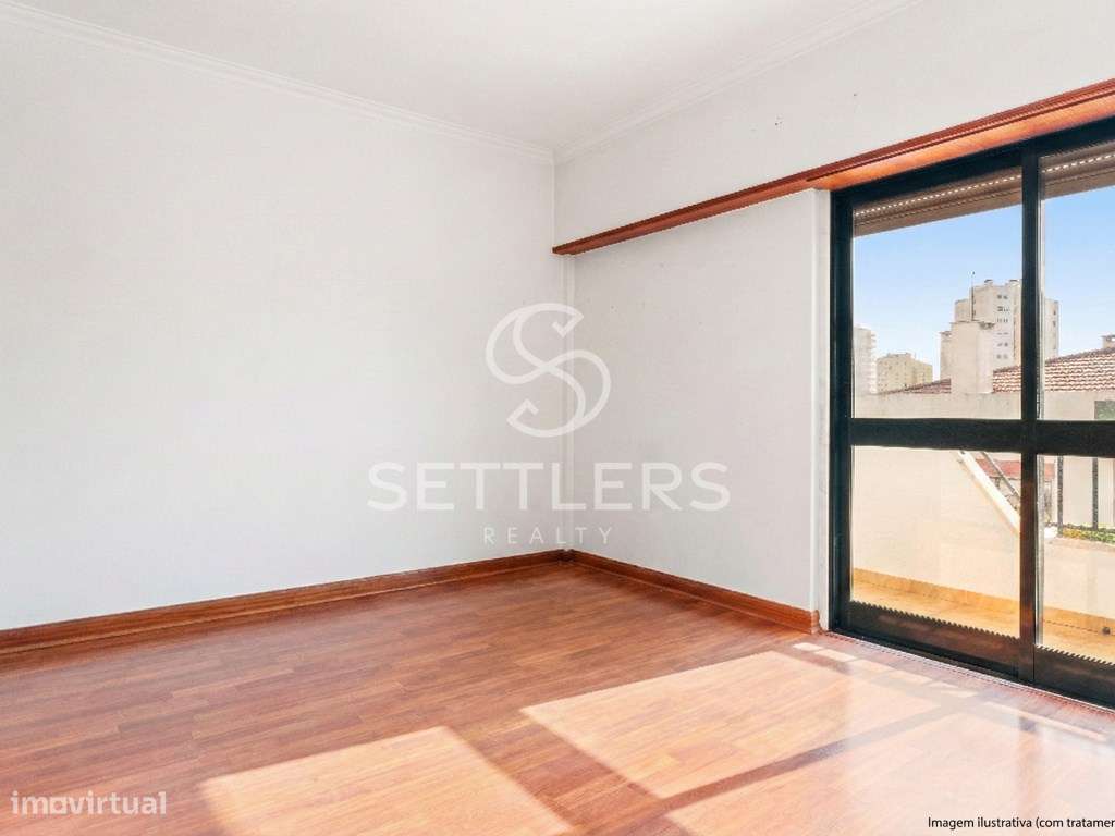 Apartamento T2+1 - Parede-15