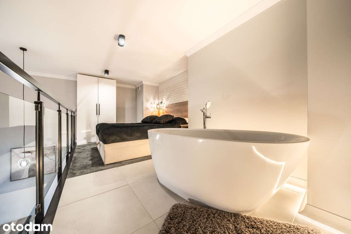 Apartament typu loft w sercu Wrocławia- Stare Miasto, Garaż-7