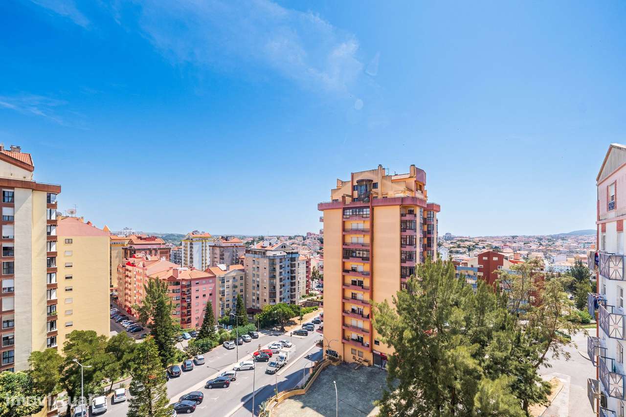 Apartamento T2 Remodelado | Tapada das Mercês-44