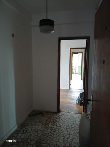Vanzare apartament patru camere garaj boxa Palatul Cotroceni-9