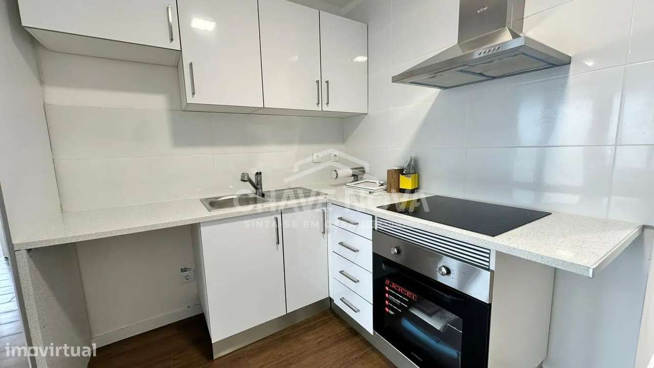 PS - Apartamento T3 tipo Andar Moradia com Lugar Estacionamento, Grijó - Grande imagem: 5/17