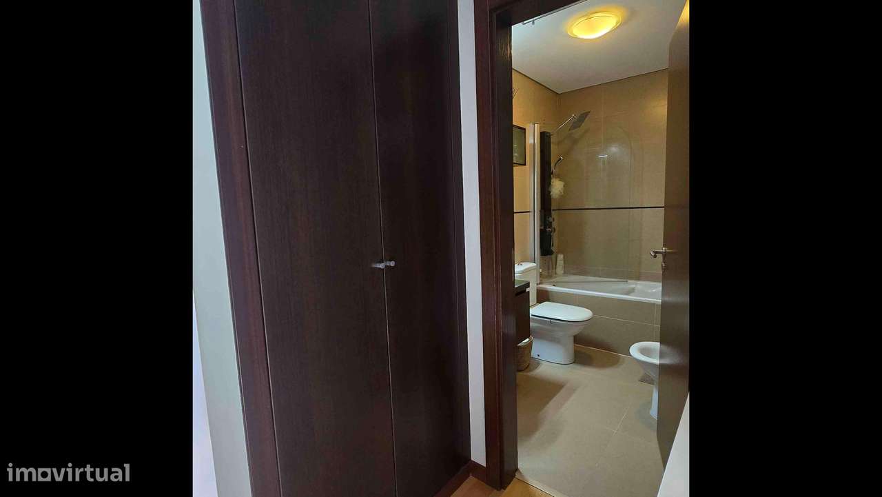 Apartamento T1 com ar condicionado e elevador-11