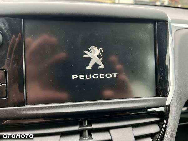 Peugeot 208 - 27