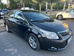 Toyota Avensis 1.8 Premium EU5 - 18