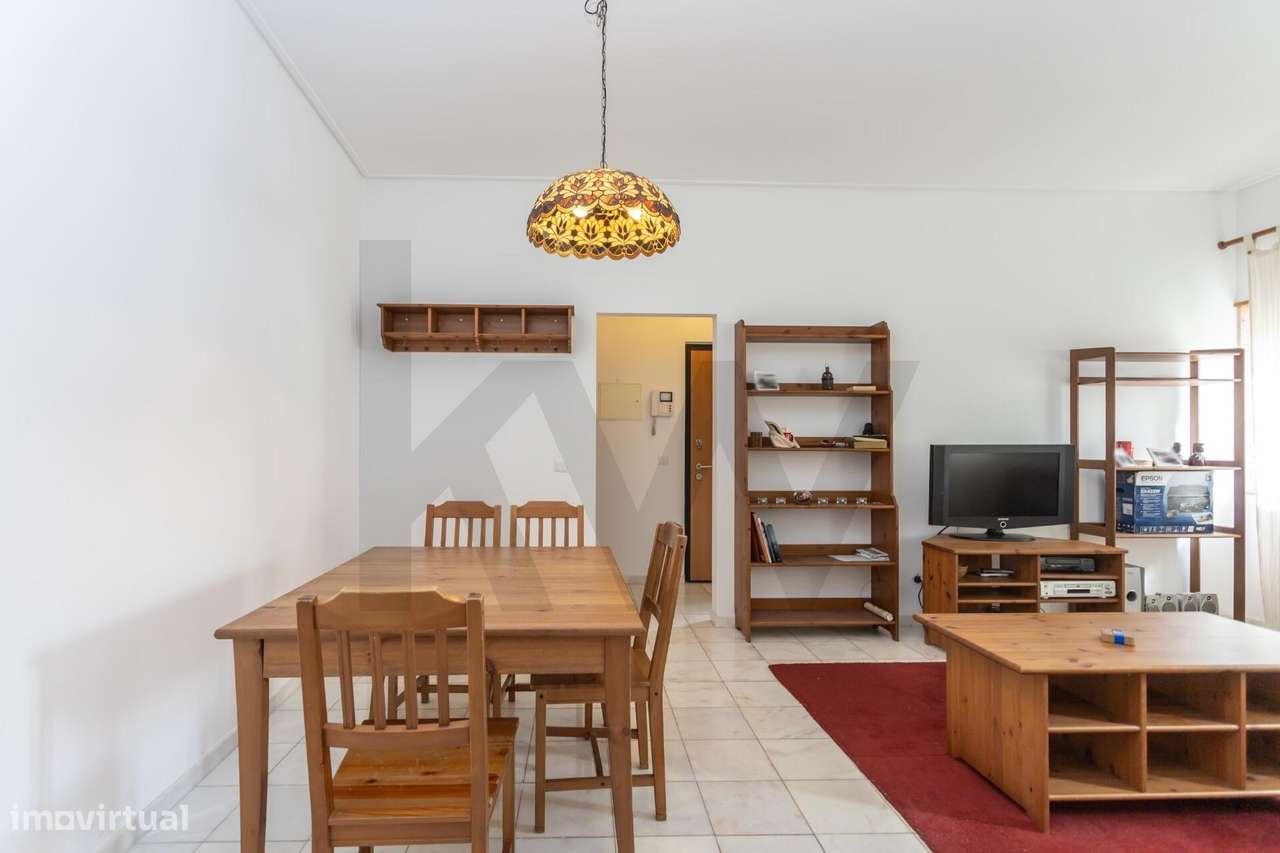 T2 ESPAÇOSO (92m2) EM ALCÂNTARA – LUZ NATURAL + LOCALIZAÇÃO PREMIUM | - Grande imagem: 5/33