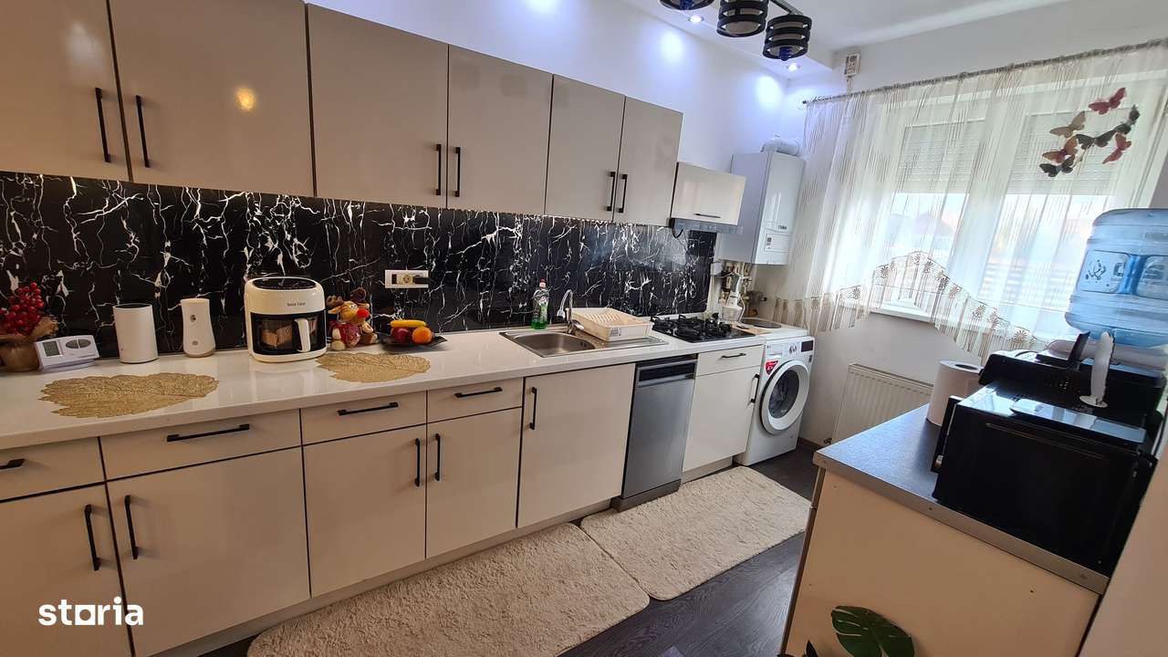 Vand casa tip duplex in Via Carmina - ID : RH-42424-property - Imagine principală: 3/19