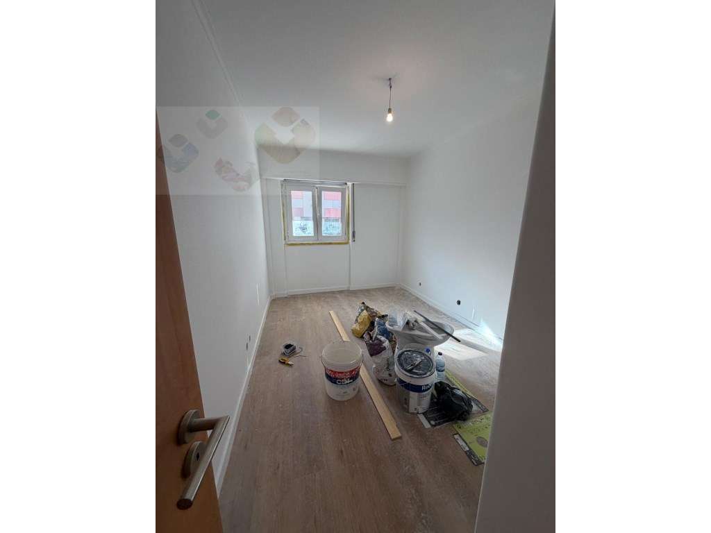 Amadora Urb. Quinta do Borel, T3, Remodelado, r/chão, Oportunidade!!!!-6