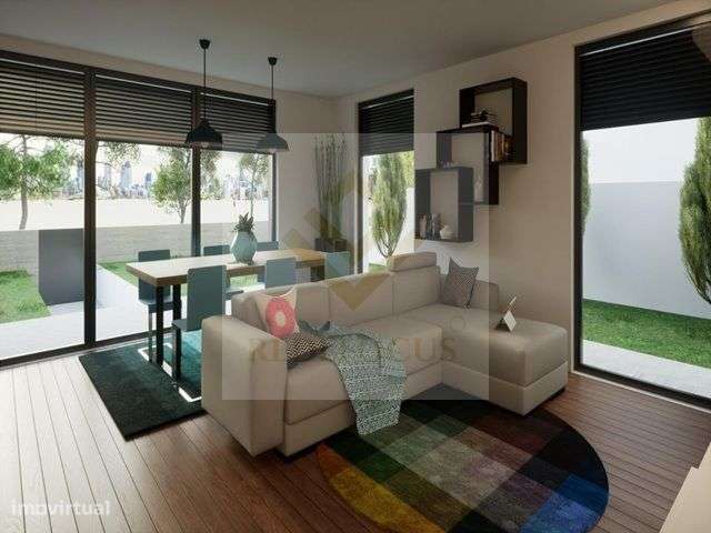 Moradia Isolada e Térrea em Arada-9