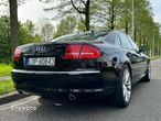 Audi A8 - 4