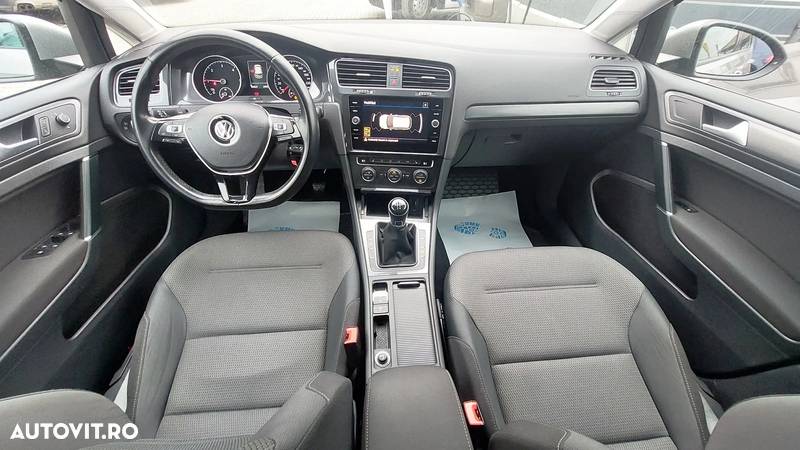 Volkswagen Golf 1.6 TDI Comfortline - 6