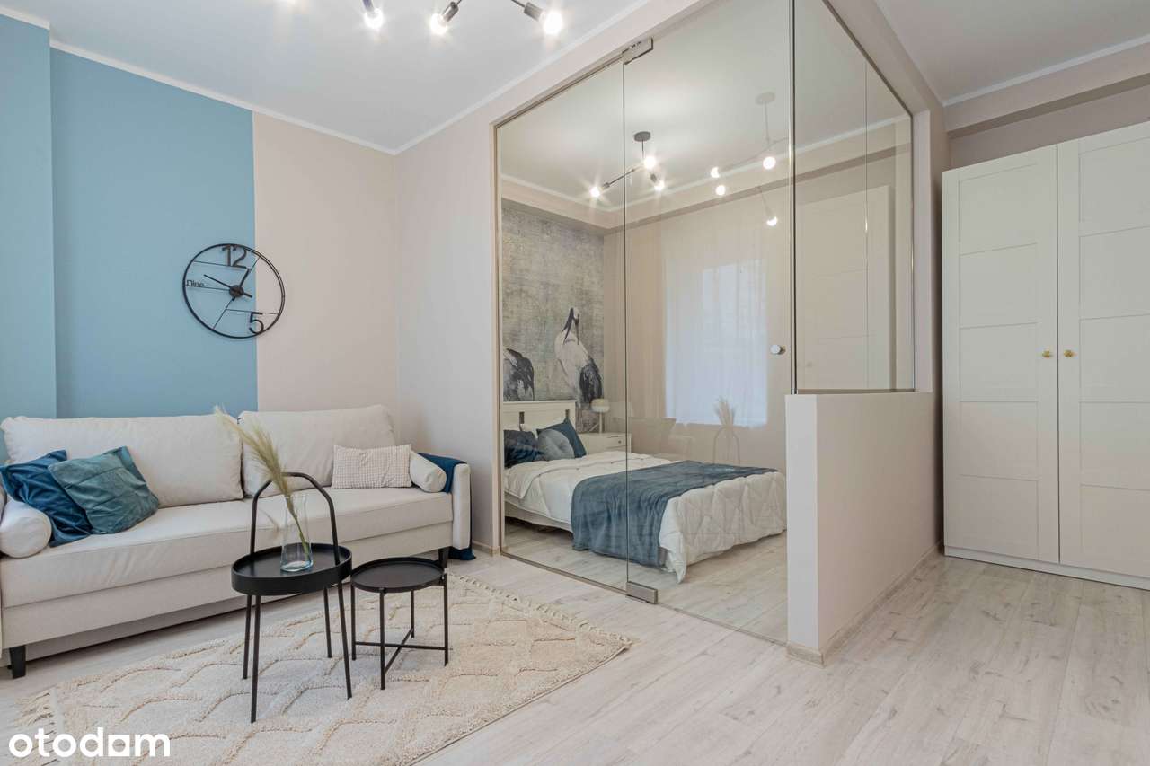 Zaciszne i przestronne mieszkanie w ścisłym centrum  42 m2-3