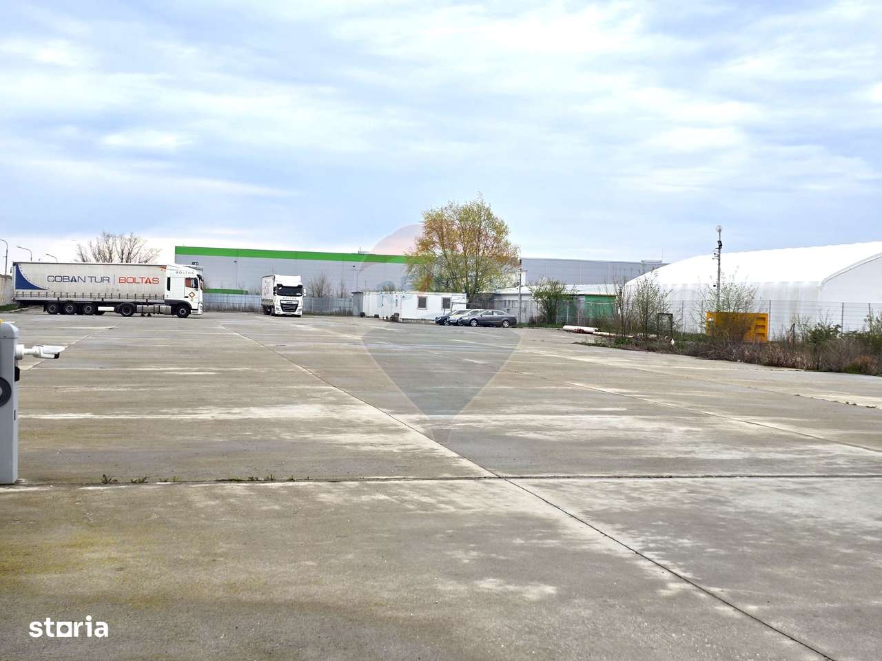 Teren industrial / Platforma betonata Rudeni, deschidere 45 m - Imagine principală: 2/8