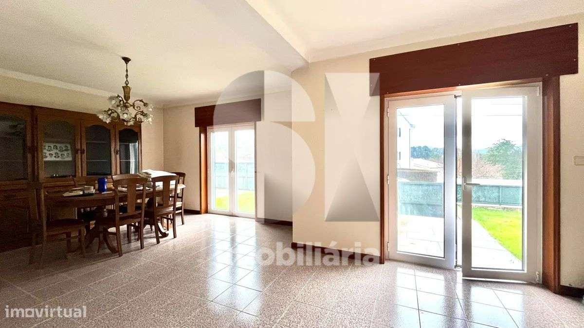 Moradia T4 - Grande imagem: 5/33