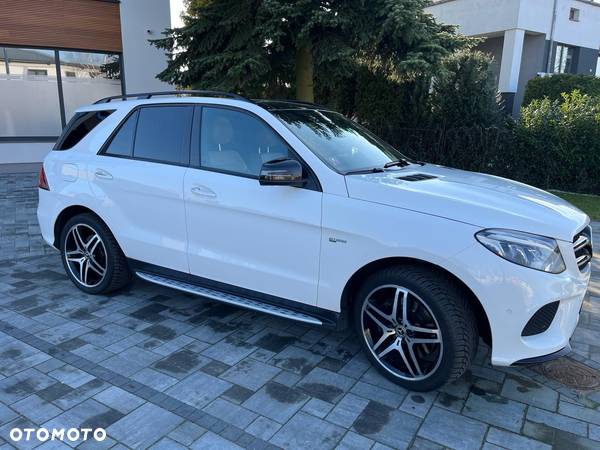 Mercedes-Benz GLE AMG 43 4Matic 9G-TRONIC Exclusive - 3