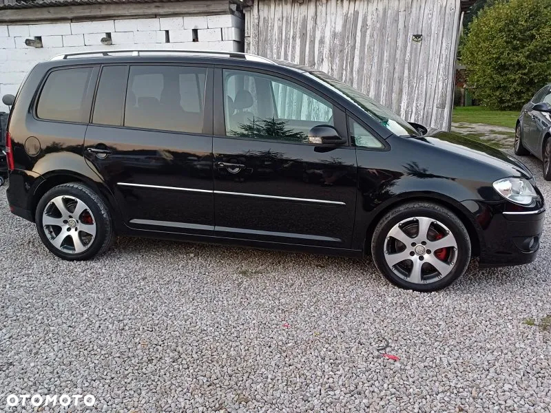 Volkswagen Touran 2.0 TDI DPF DSG Highline - 8