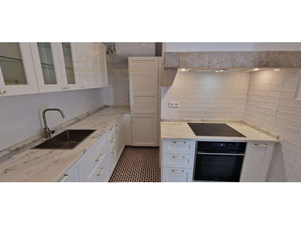 Apartamento T3+1 RENOVADO no centro-27