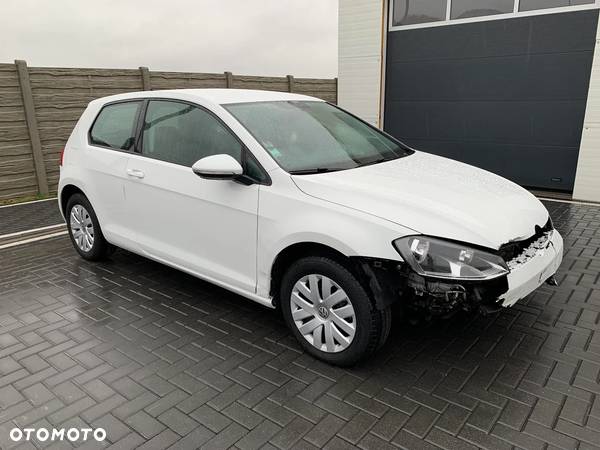 Volkswagen Golf 1.6 TDI BlueMotion Comfortline - 31