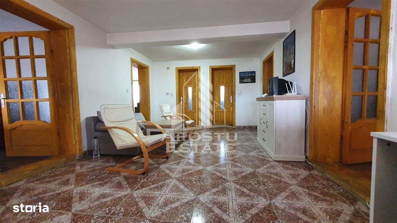 Apartament cu 4 camere Semidecomandat in zona Buziasului - Imagine principală: 4/15