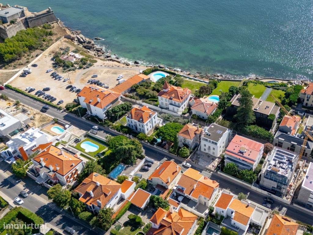 Chalet Costeiro Histórico com 4 Quartos no Estoril - Grande imagem: 4/60