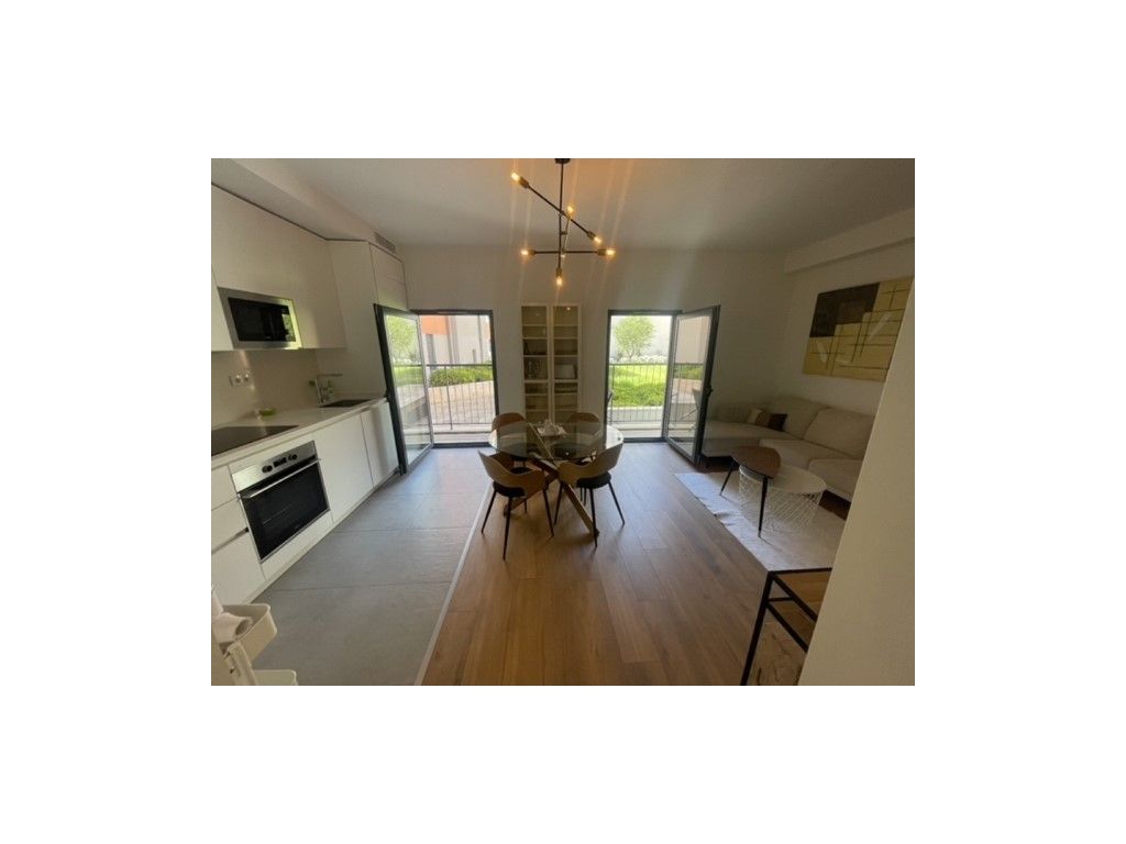 Apartamento T2 mobilado para arrendamento em Alcântara - Grande imagem: 1/19