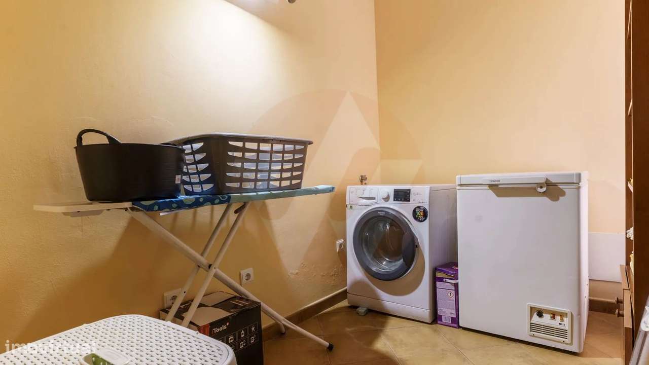 Moradia T4 com Piscina-17