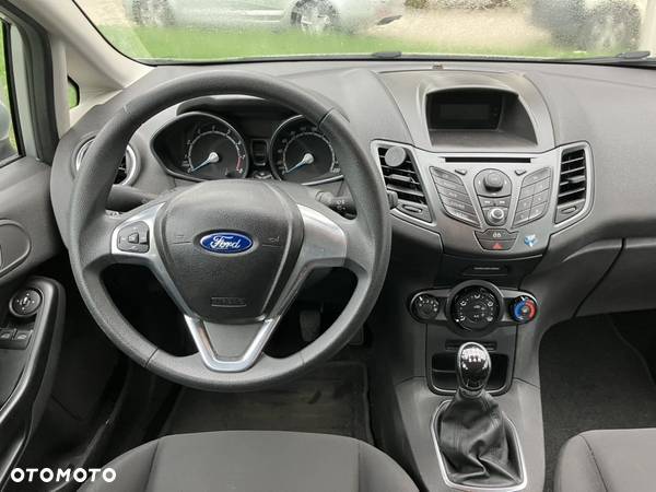 Ford Fiesta 1.25 Ambiente - 22