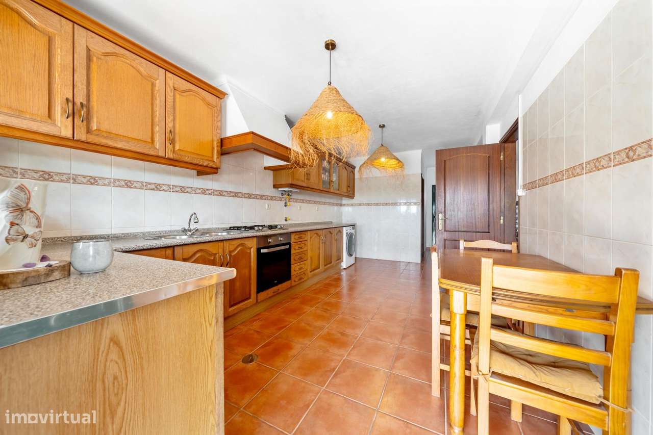 Herdade com moradia T4+1, piscina e lago-4