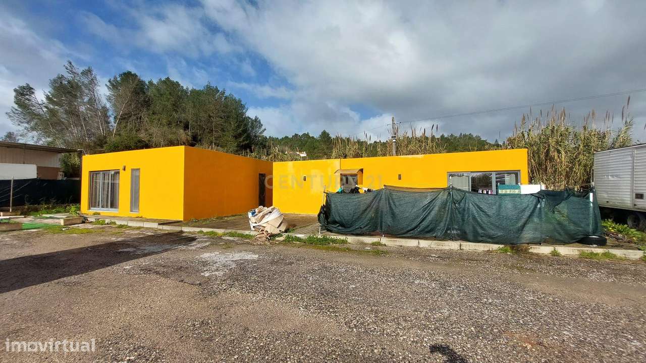 Terreno Multiusos (7680m²) com rendimento-11