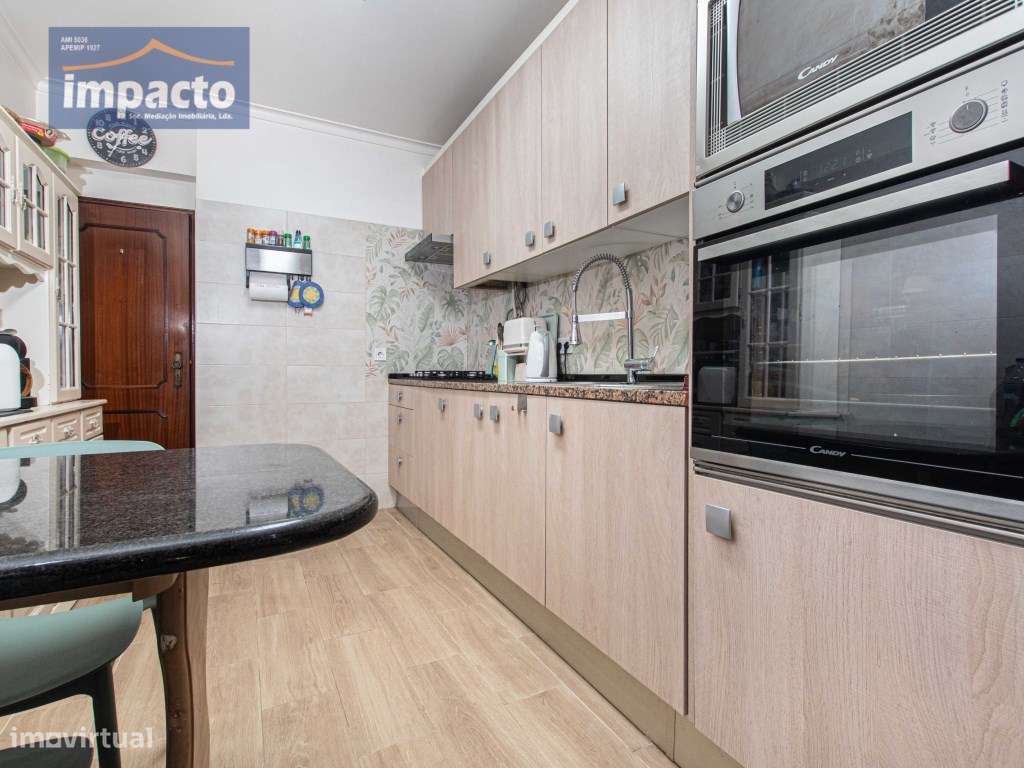 EXCELENTE T3, Remodelado, varandas e arrecadação, CENTRAL, Alverca-13