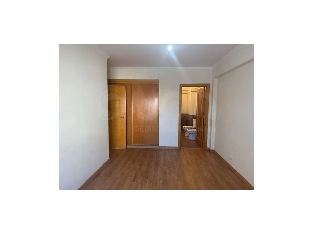 Apartamento T3 em Rio de Mouro, Sintra-6