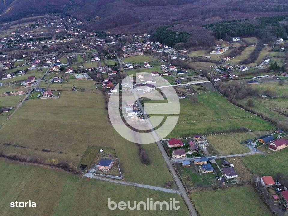 Teren intravilan in Tocile - 4354 m² - 2 fronturi - 49 euro/mp-5
