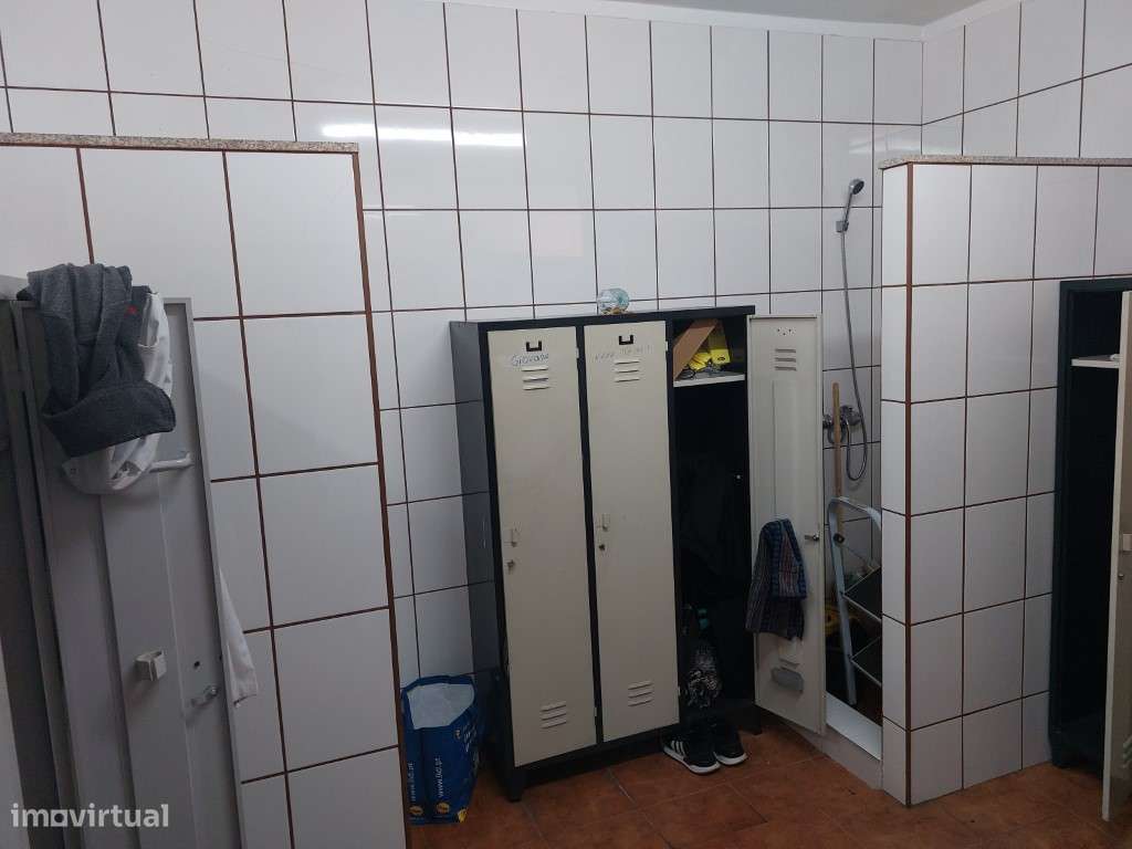Armazém Zona industrial da Maia-13