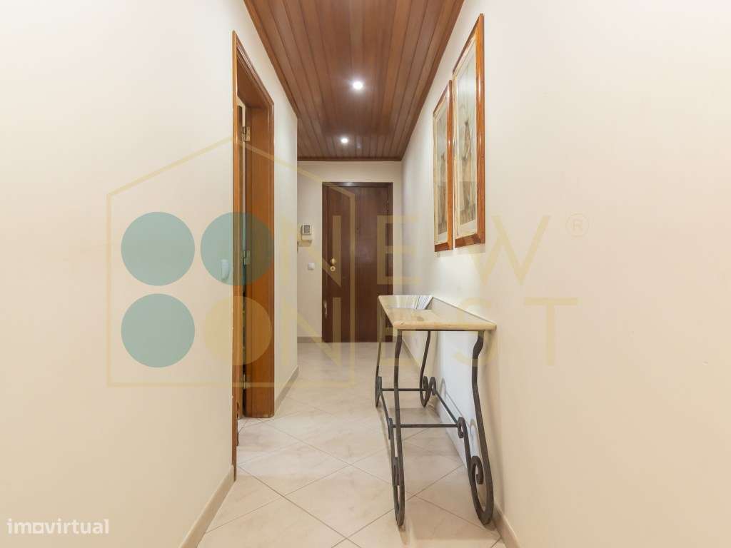 Apartamento T3 no Vale do Cobro com 128m² - Grande imagem: 2/40