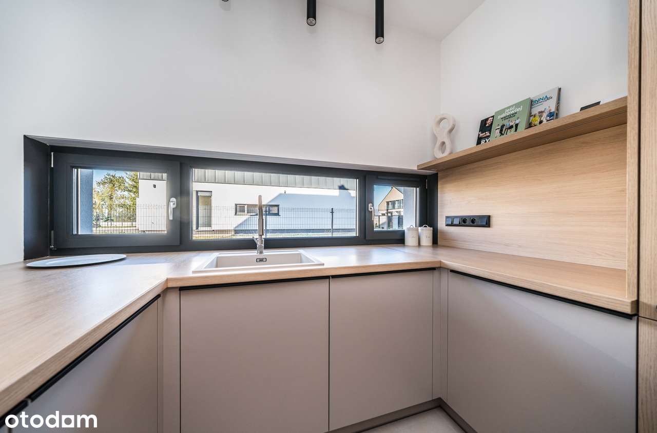 Przestronny dom 142 m² z garażem i ogrodem. Wykończony z kuchnią-3