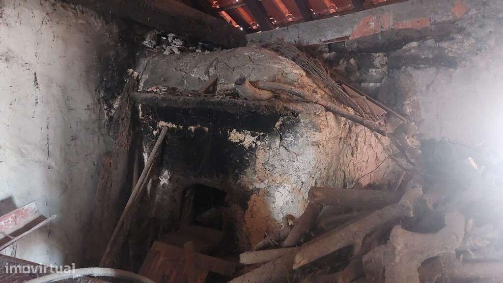 Moradia p/ Restauro - Terras de Bouro - Grande imagem: 5/16