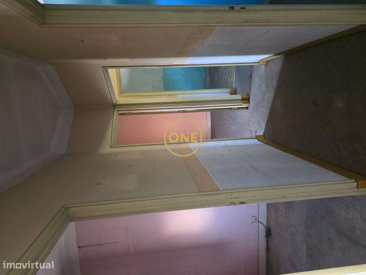 Moradia para Habitação + Comércio-26