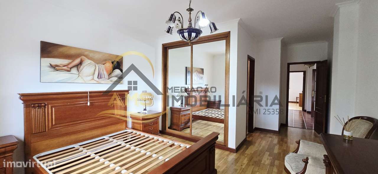 APARTAMENTO T3 COM TRÊS FRENTES E GARAGEM A 5 min a pé do Centro de-39