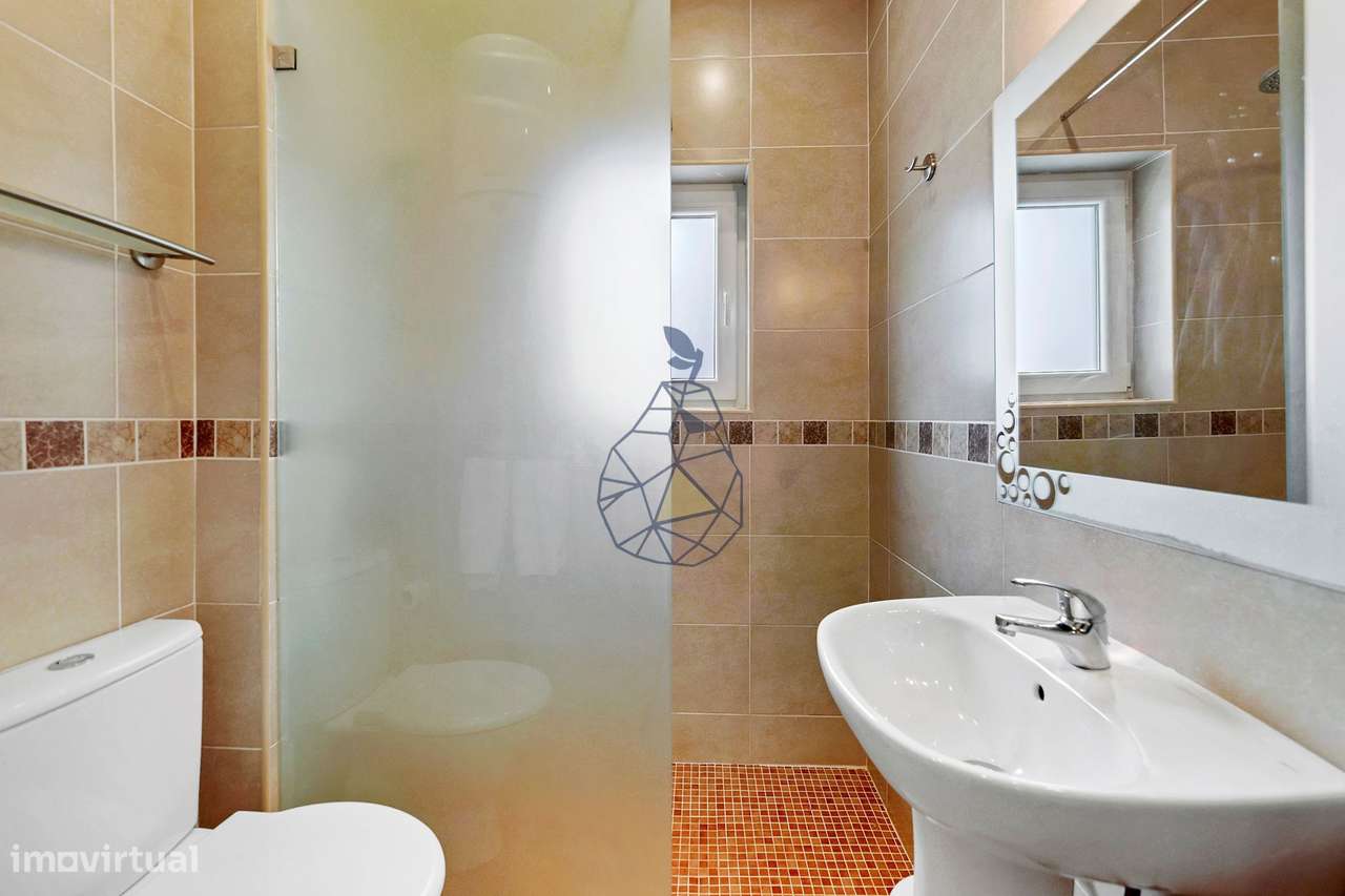 Apartamento T1 Renovado a dois passos do Areal da Praia da Rocha-6