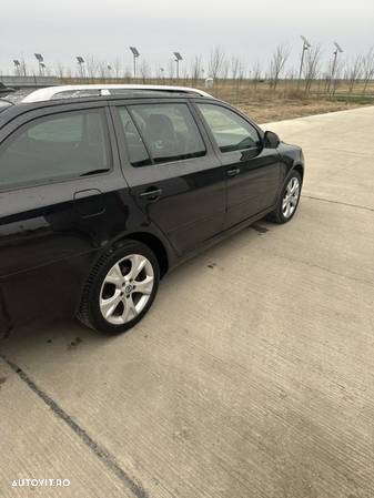 Skoda Octavia 2.0 TDI DPF Elegance - 4