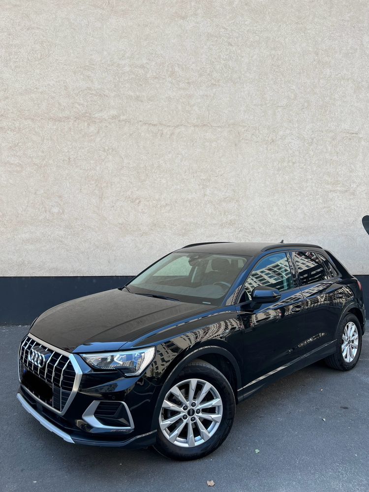 Audi Q3 F3 [2018 - Prezent] 2.0 35 TDI S tronic Advanced 2021