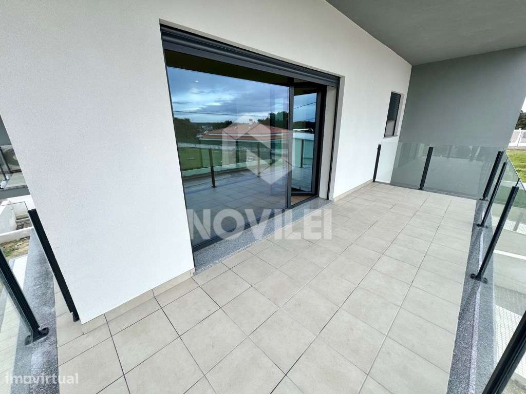 Moradia T4 em construção na Ortigosa, Leiria-12