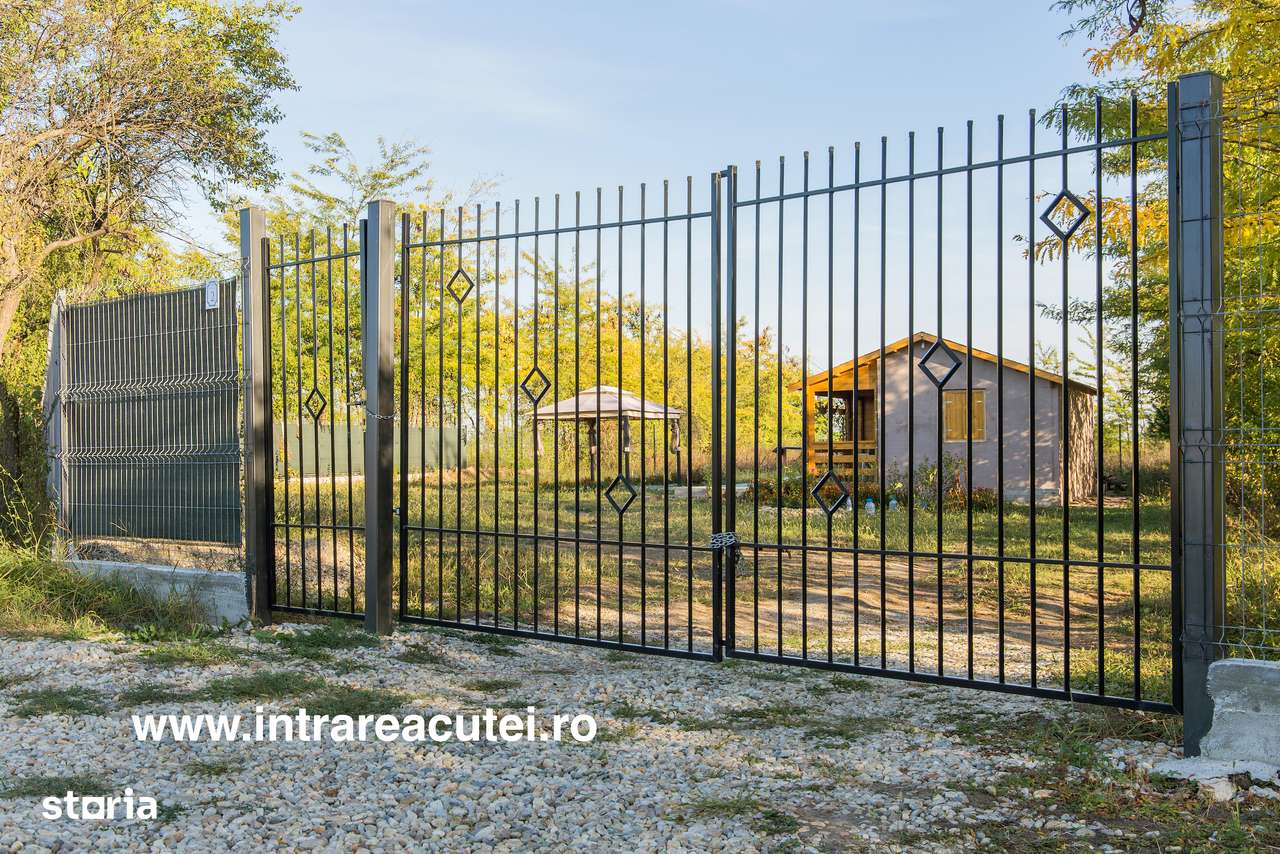 Terenuri cu utilități in rate 500€/luna in centrul orașului Racari-13