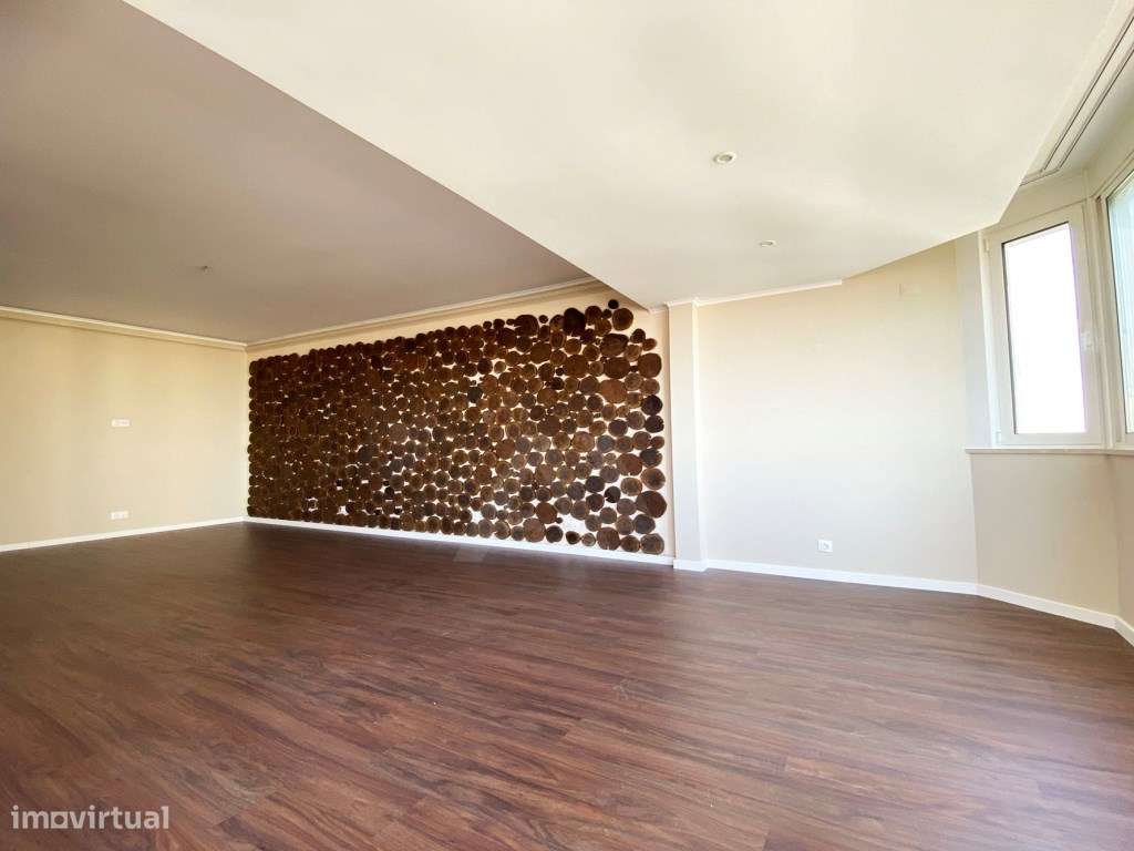 Apartamento T4 em Cascais com vista Mar e Serra-9