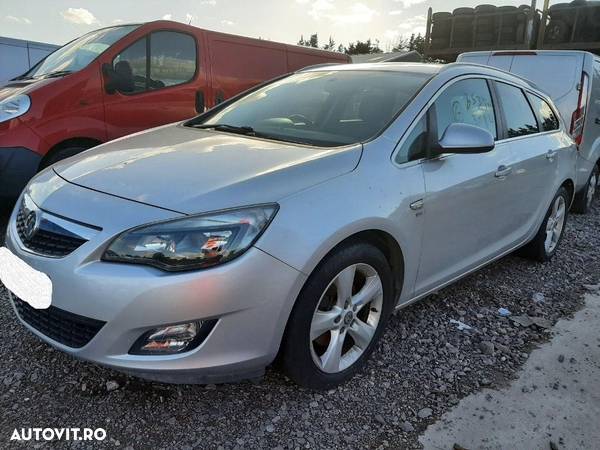 Chiulasa Opel Astra J 2011 BREAK 1.7 DTI A17DTR - 3