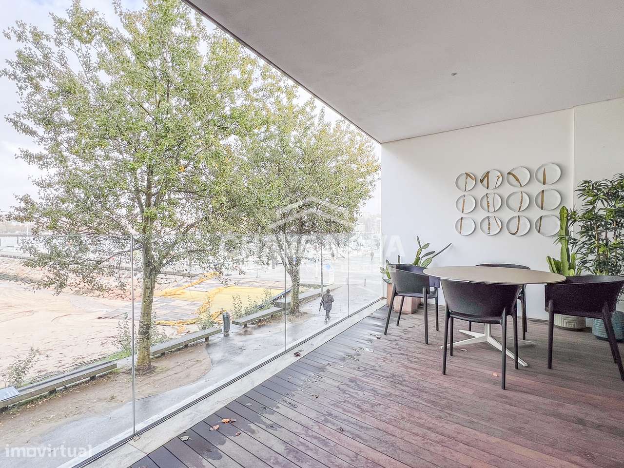 T1 Como Novo c/ Vistas Rio Douro e Lugar de Garagem em Canidelo-28