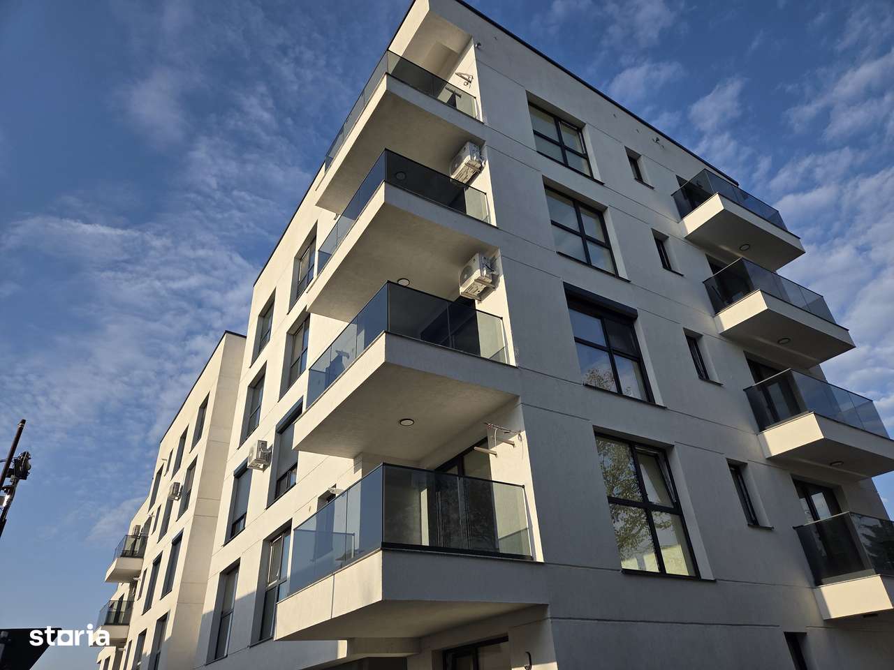 Vanzare Apartament 3 Camere - Allegoria Colentina, Parcare inclusa