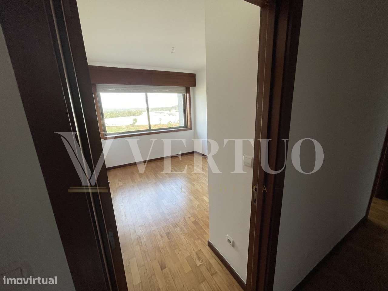 T4 em Moreira da Maia | 159 m² | 2 Garagens | Venda Judicial-33