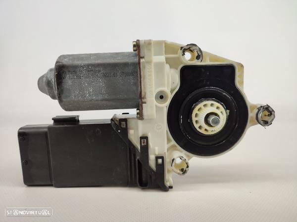 Motor De Elevador Frente Direito Volkswagen Golf Iv Variant (1J5) - 1