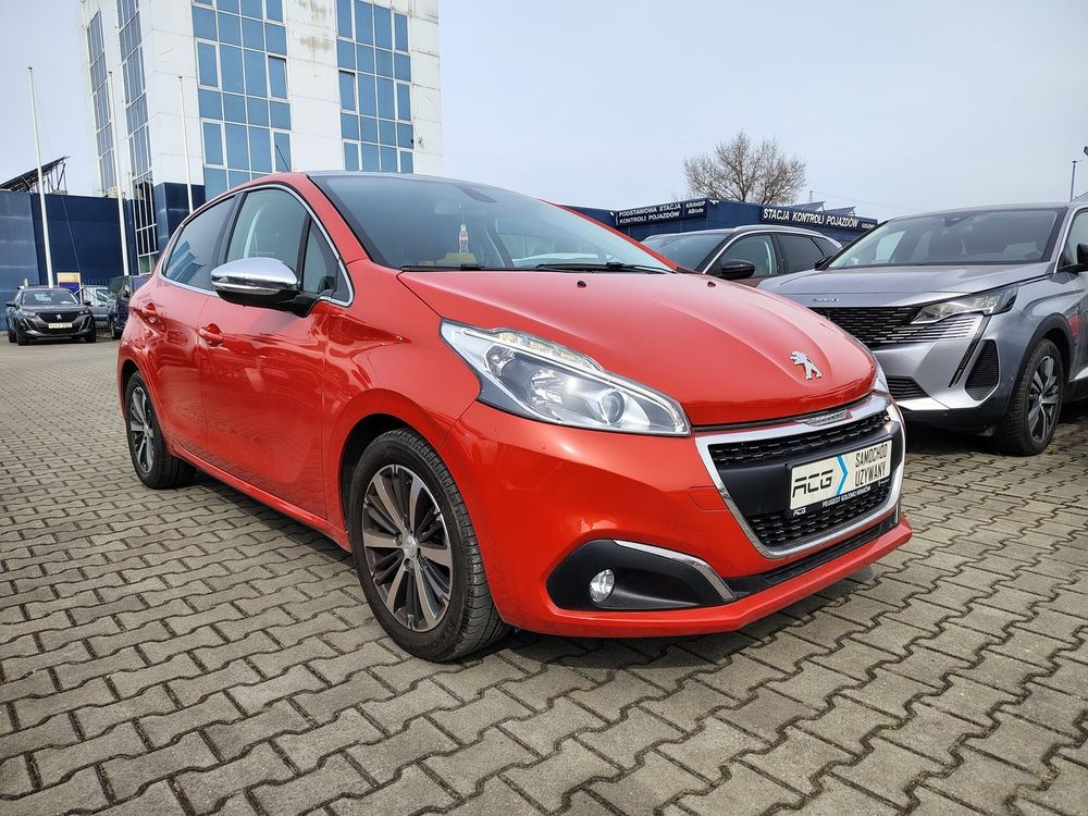 1.2 PureTech 82KM Allure Dach panoramiczny Klimatyzacja Niski przebieg